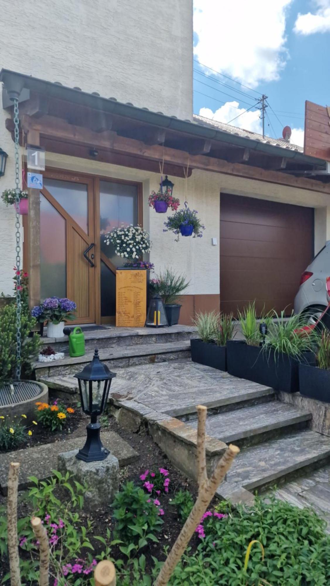 Ferienwohnung Wiesental 89331 Burgau, Wiesentalstrasse 1 Eksteriør billede
